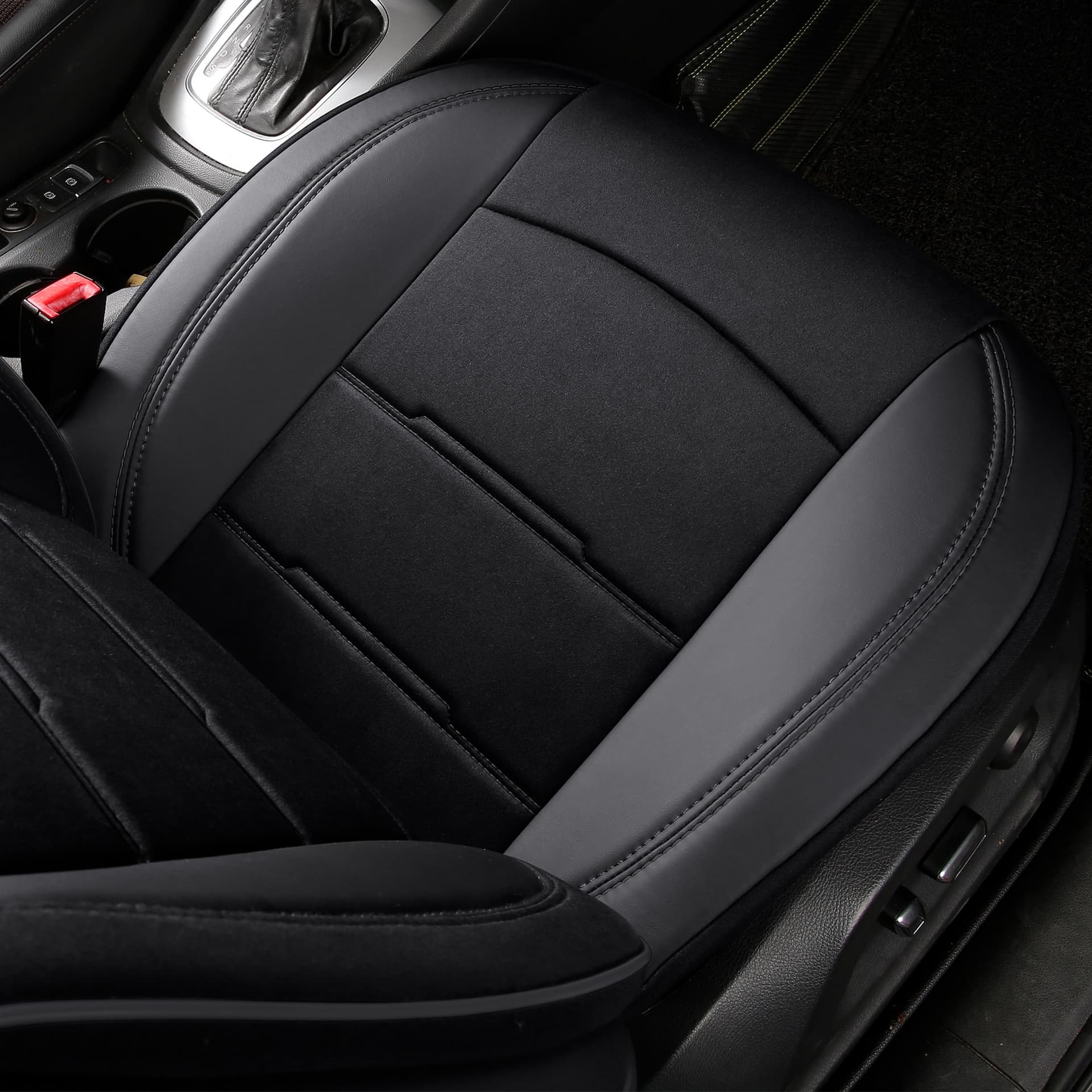 Autositzbezüge für Toyota Verso 3 | Komplettset für die Vordersitze | AIE-Serie 6